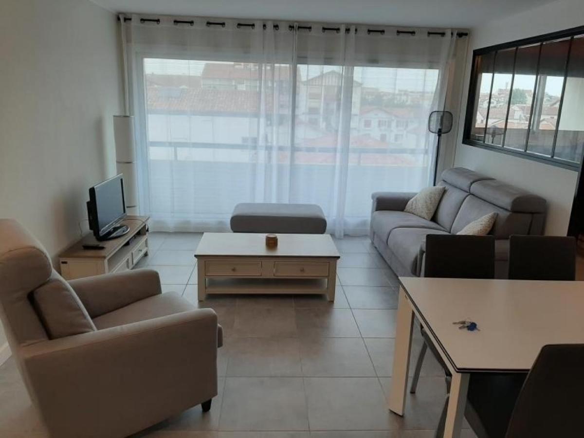 Appartement T3 Renove A 10 Min Du Centre-Ville Avec Balcon, Garage Et Wifi A Saint-Jean-De-Luz - Fr-1-239-584 מראה חיצוני תמונה