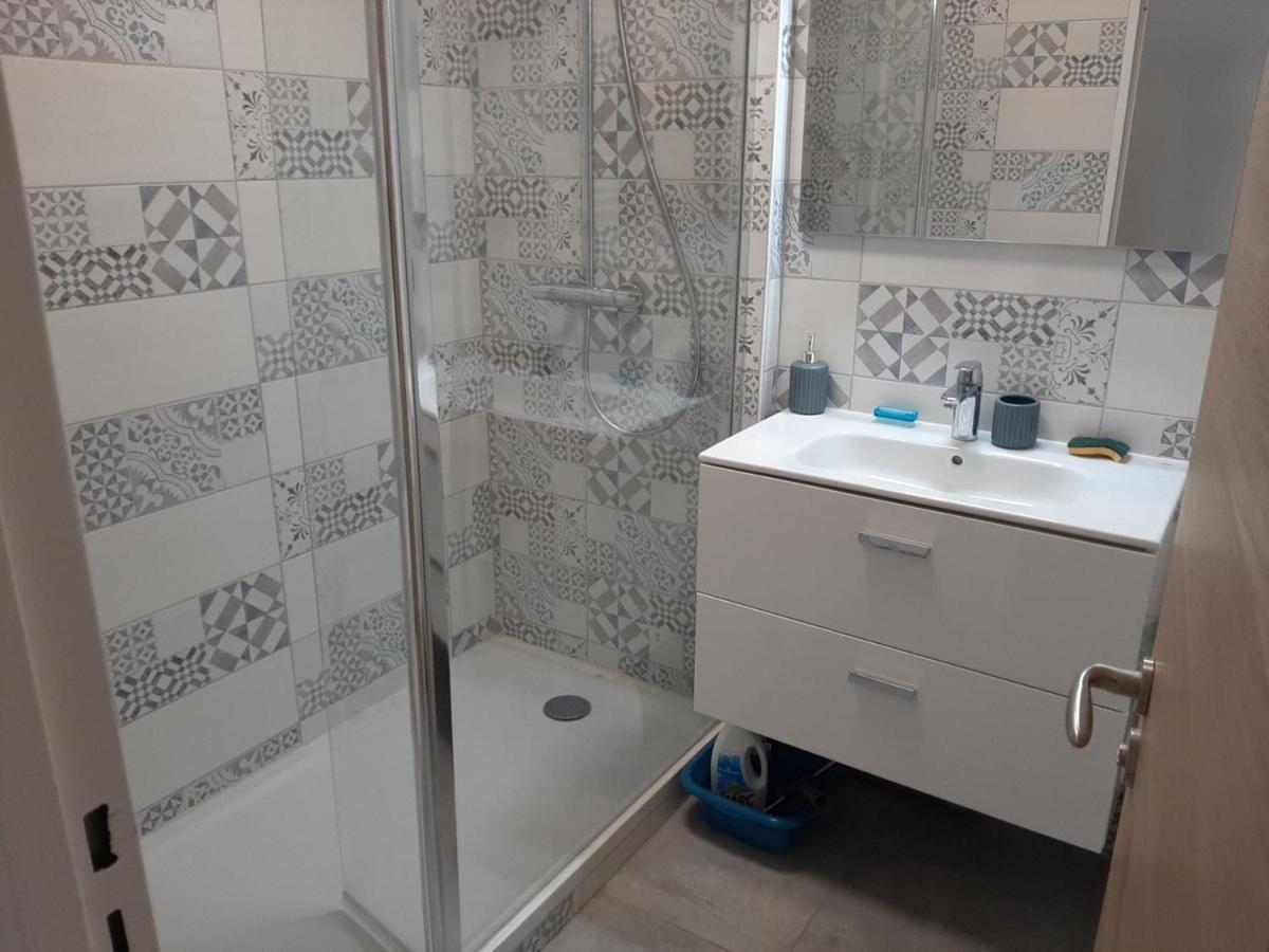 Appartement T3 Renove A 10 Min Du Centre-Ville Avec Balcon, Garage Et Wifi A Saint-Jean-De-Luz - Fr-1-239-584 מראה חיצוני תמונה